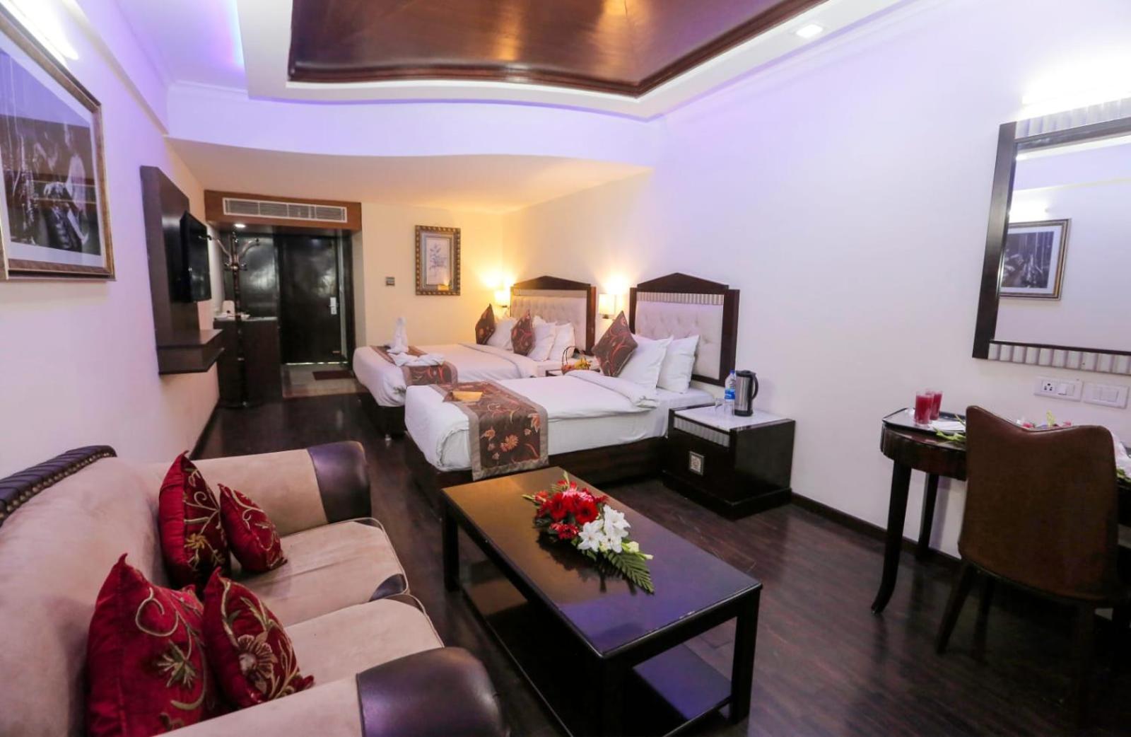 Hotel The Residency Srinagar Exterior foto