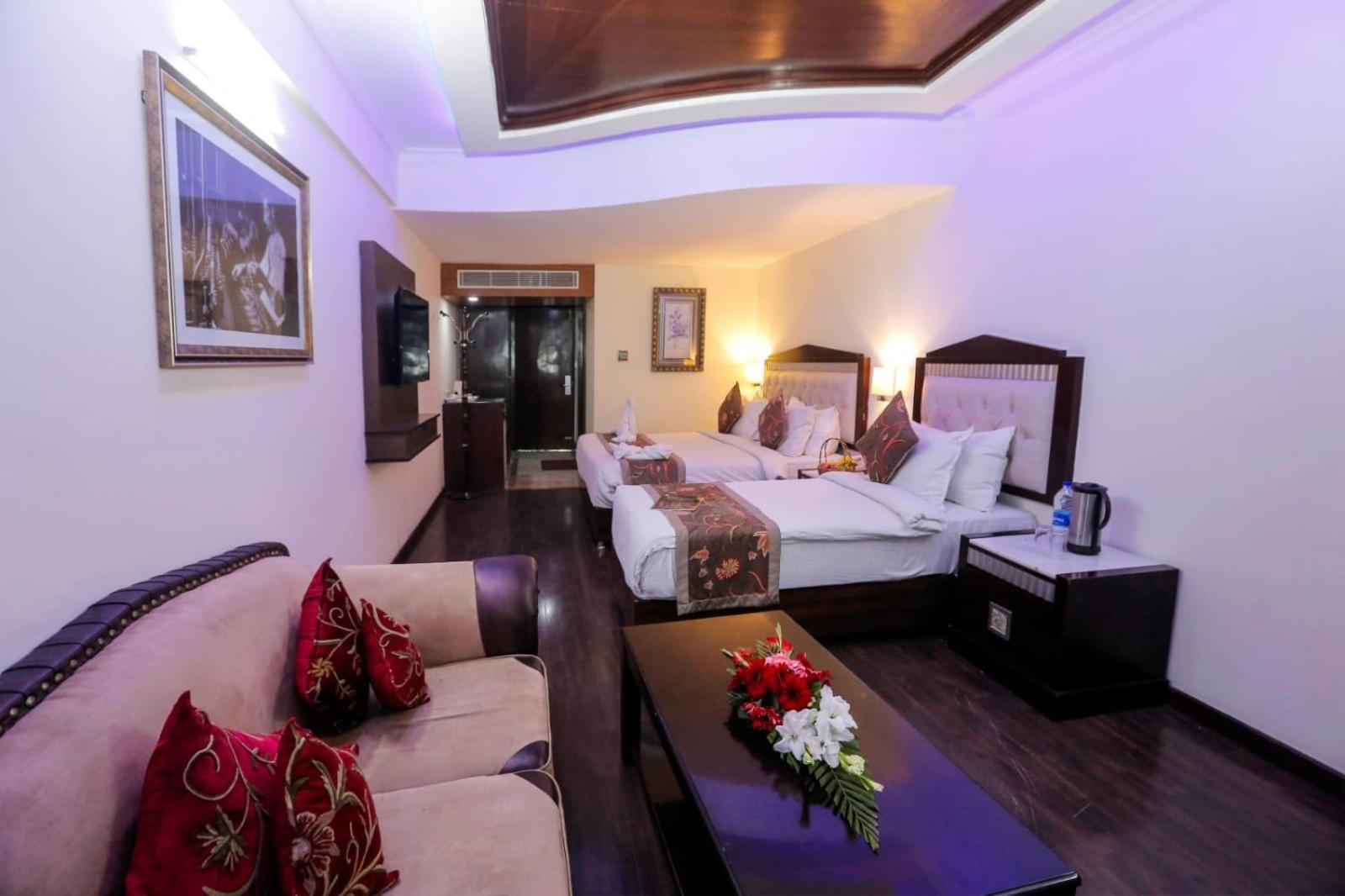 Hotel The Residency Srinagar Exterior foto