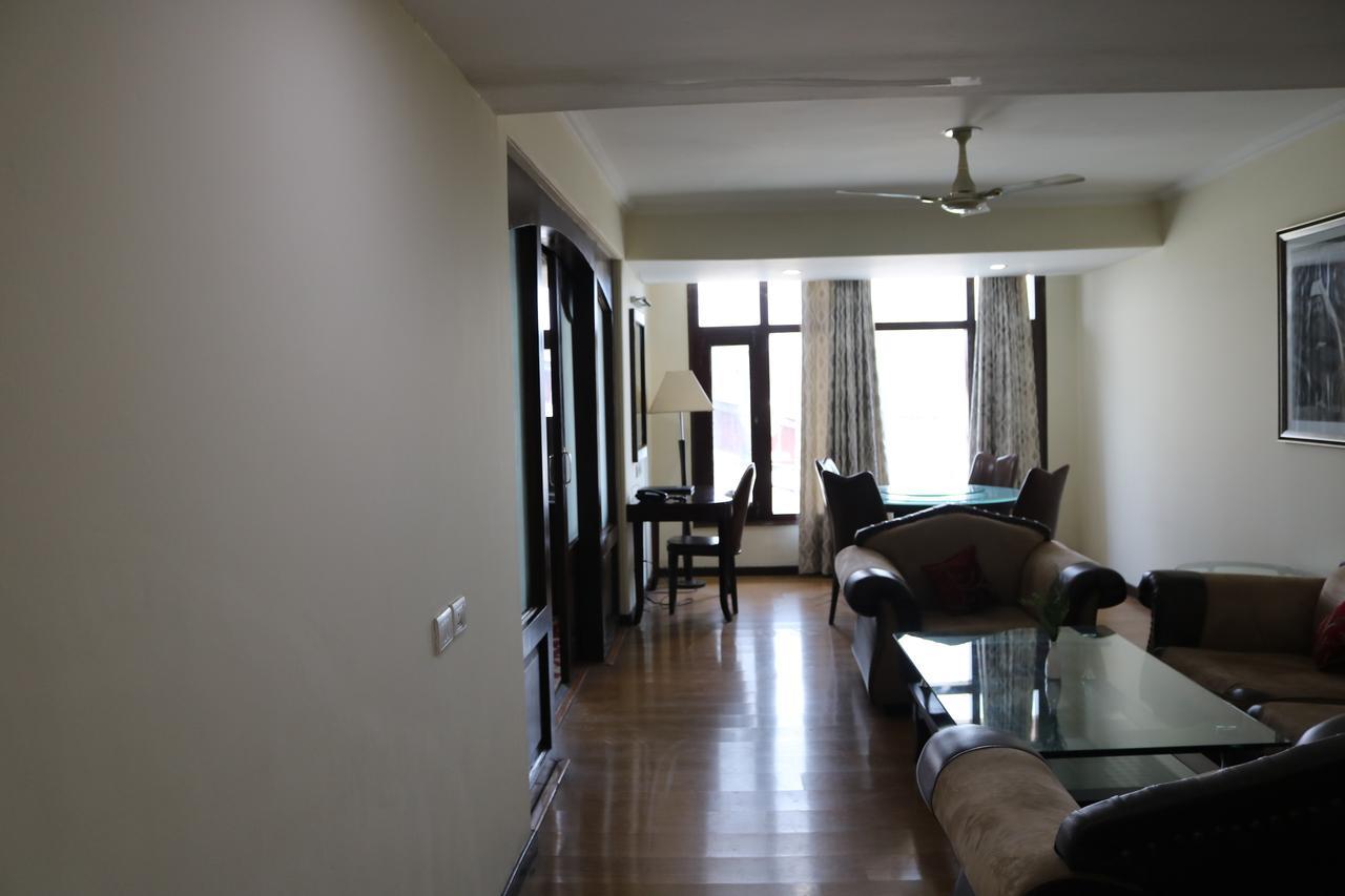 Hotel The Residency Srinagar Exterior foto