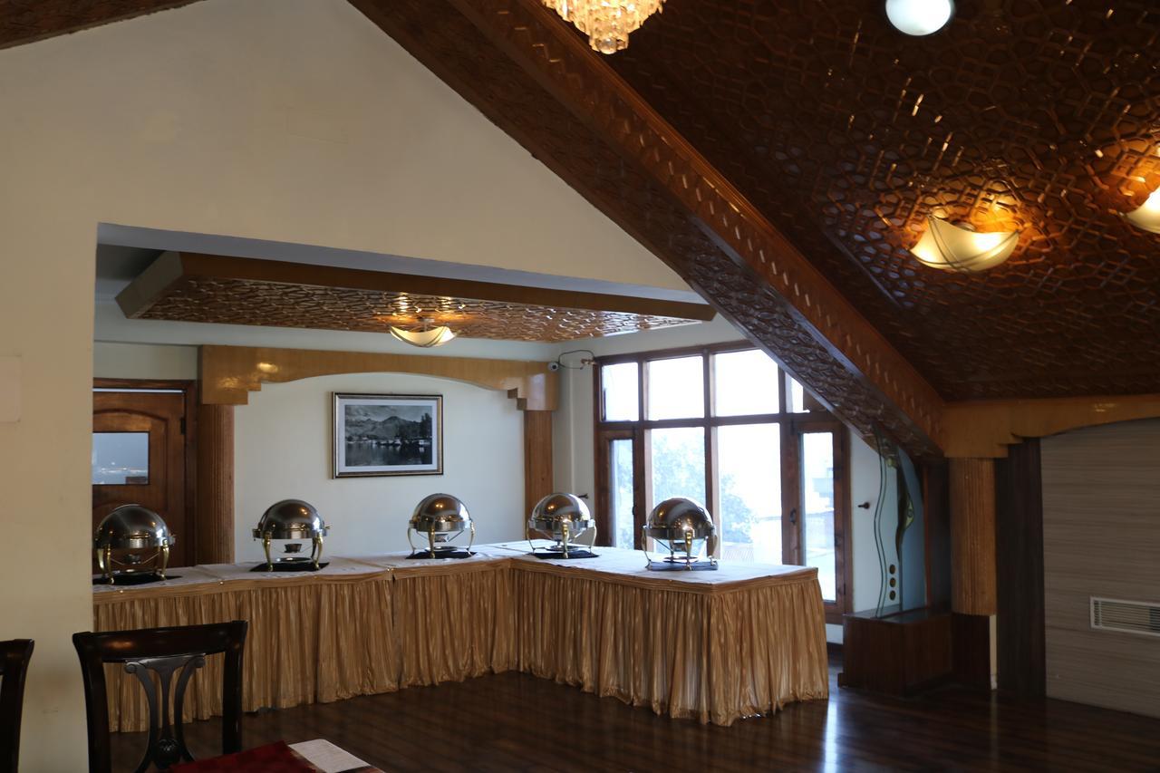 Hotel The Residency Srinagar Exterior foto